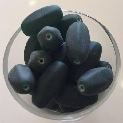 Czech Ridged Oval -  Matt Green 18mm