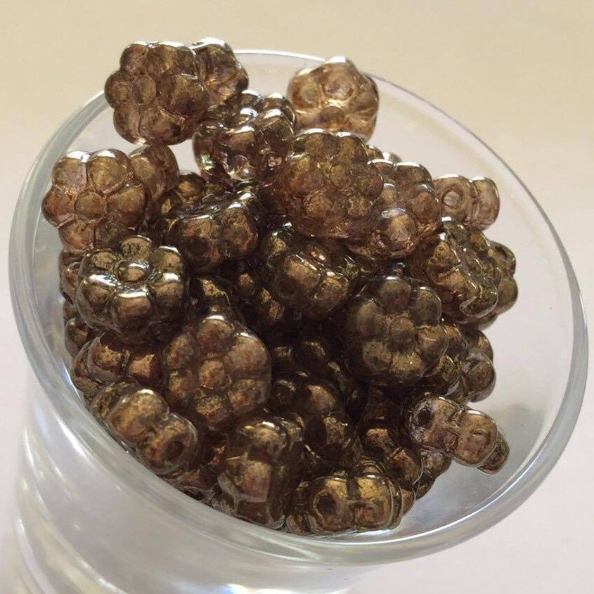Czech Daisy - Bronze Lustre 8mm