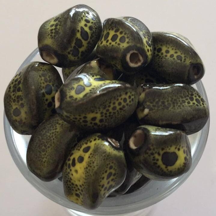 Chinese Porcelain Twist - Yellow &amp; Olive 16x9mm