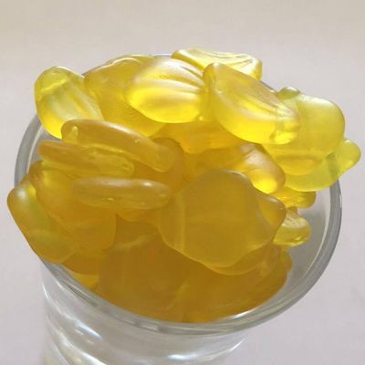 Czech Flat Leaf - Matt Yellow 14mm
