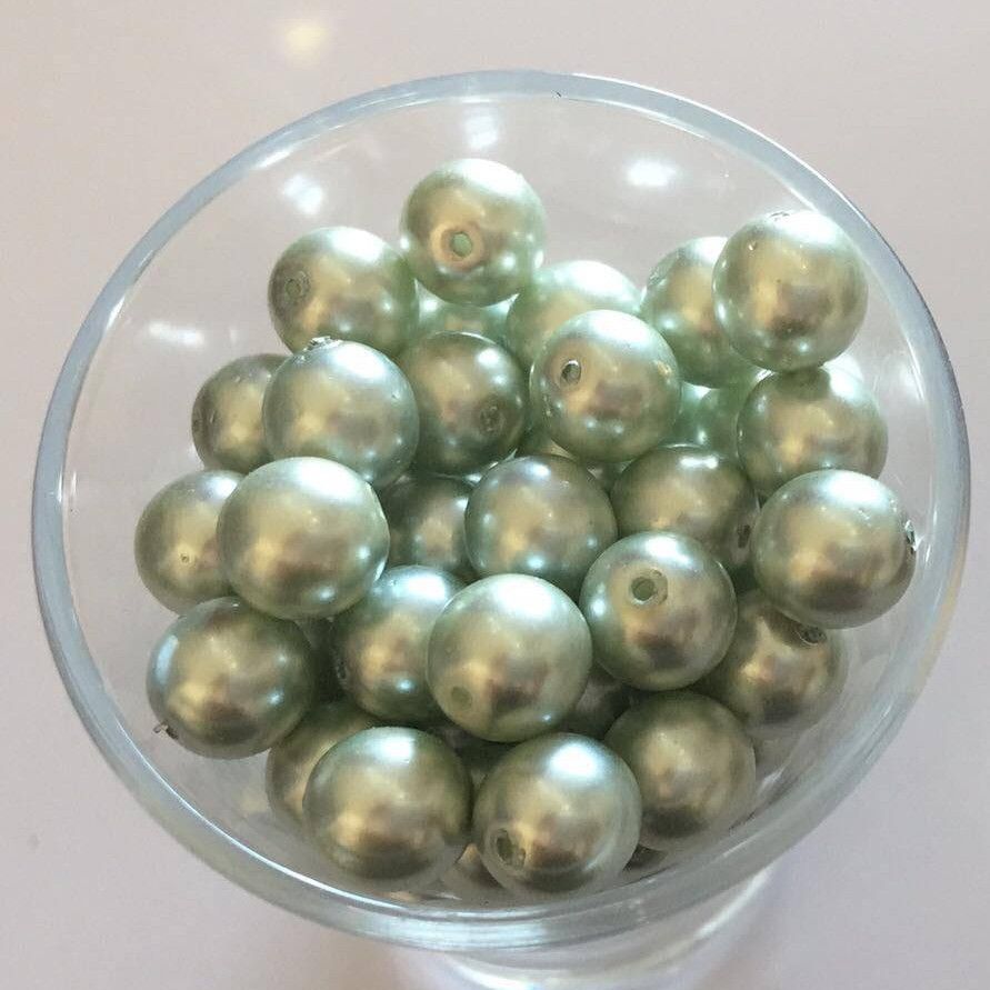 Czech GB Pearl - Light Green 8mm