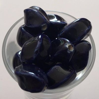 Chinese Porcelain Twist - Royal Blue 16x9mm