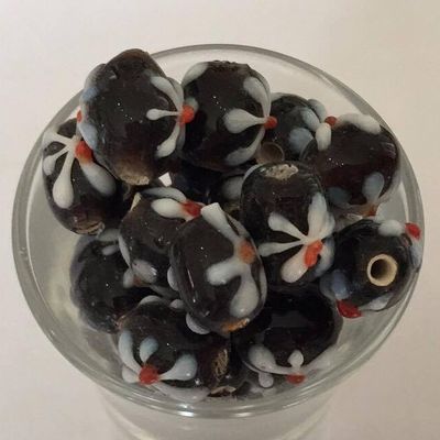 Javanese Glass - Black, Daisy Oval 12mm