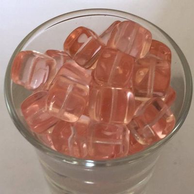 Czech Cube - Pink 8x11mm