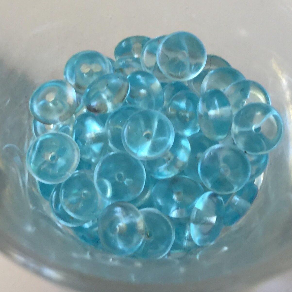 Czech Disc - Light Aqua 6mm