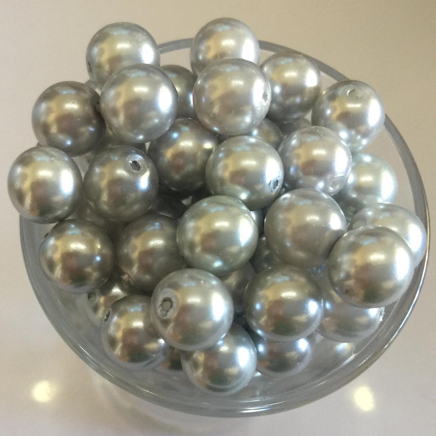 Czech GB Pearl- Silver 8mm