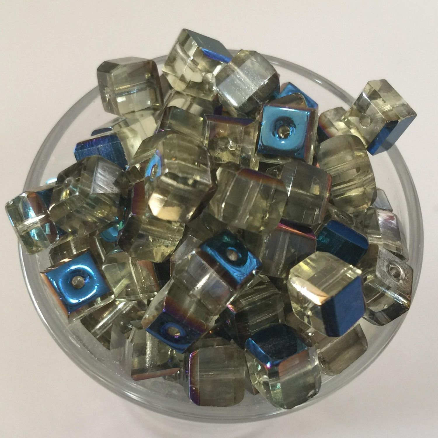 Chinese Faceted Cube - Azzurro Golden Olive 6mm