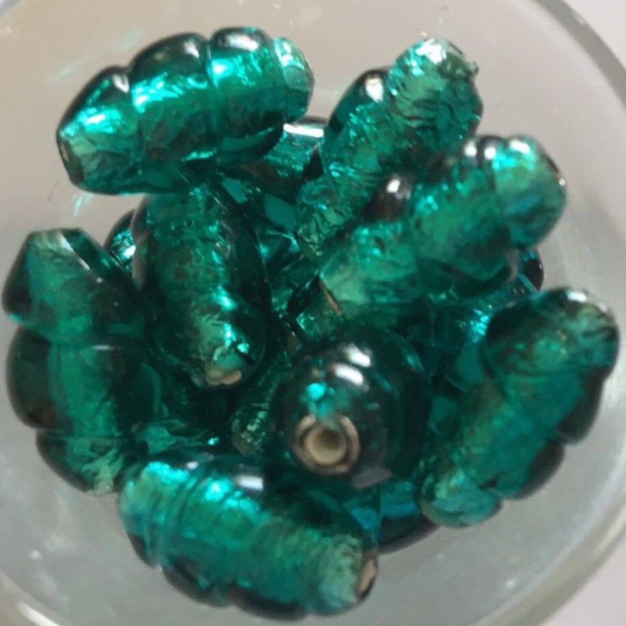 Czech Foil Twist - Emerald 16mm