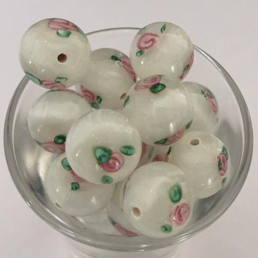 Czech Rose Rounds - White 12mm