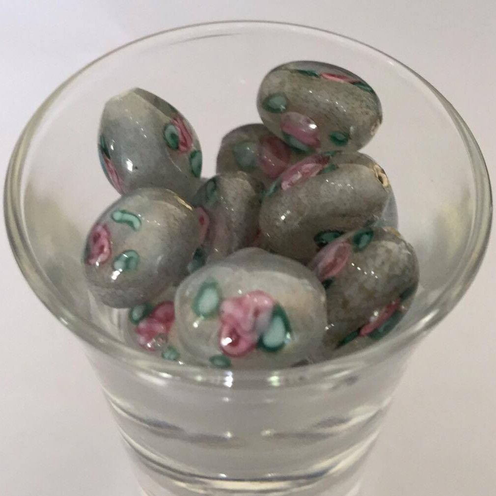 Czech Rose Oval - Light Grey 14x10mm