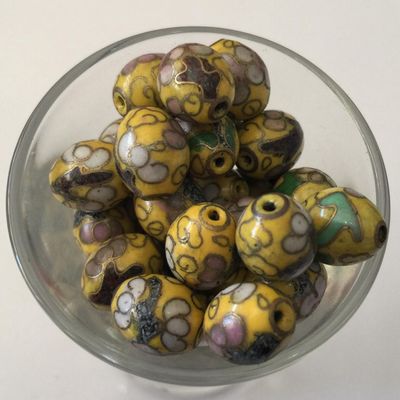 Cloisonne Oval - Yellow 8x10mm