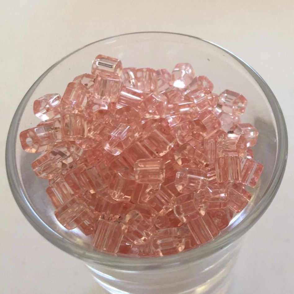Czech Hex - Peach 4x4mm
