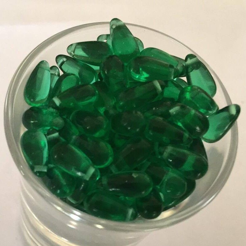 Tear Drop - Emerald Green 10x5mm