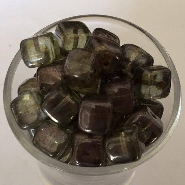 Czech Cube - Grey/Green Lustre 8x11mm