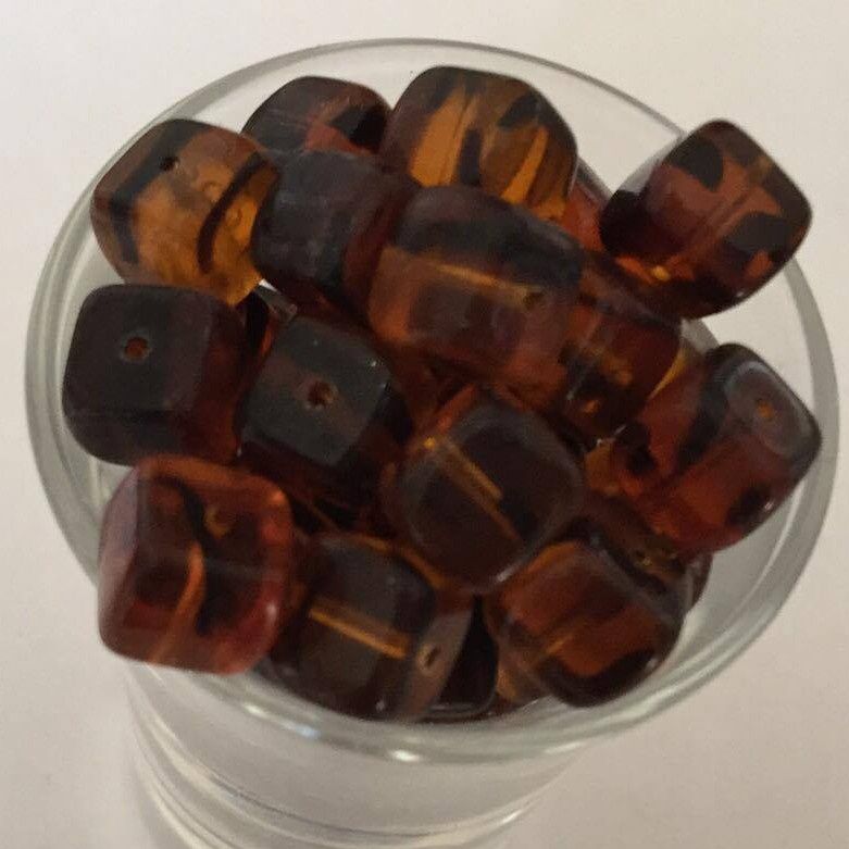Czech Cube - Tortoise 8x11mm