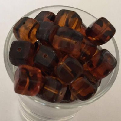 Czech Cube - Tortoise 8x11mm