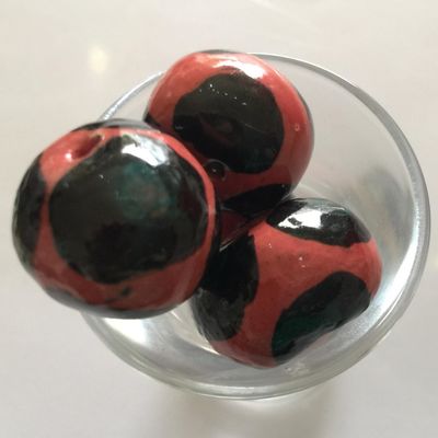 NZ Made Ceramic Round - Red With Black Spot 22mm