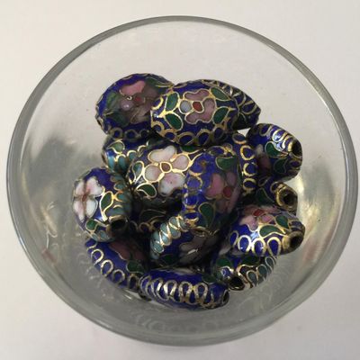 Cloisonne Flat Oval - Blue Flower 12mm