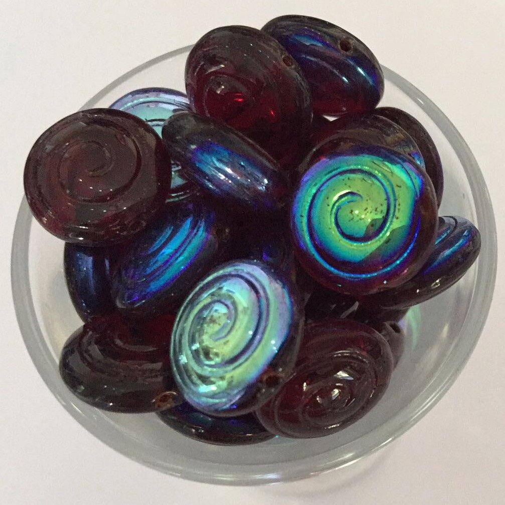 Czech Flat Spiral - Garnet AB 12mm