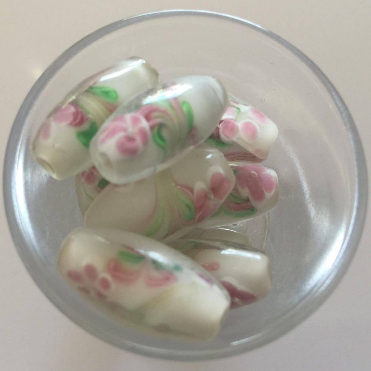 Chinese Floral Oval Lampwork - White 20mm