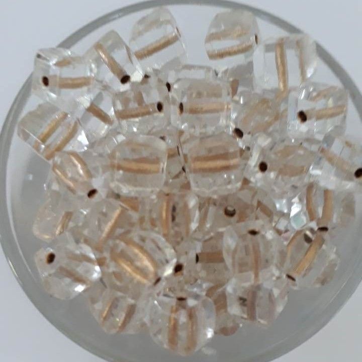 Chinese Faceted Cube - Gold Lined 6mm