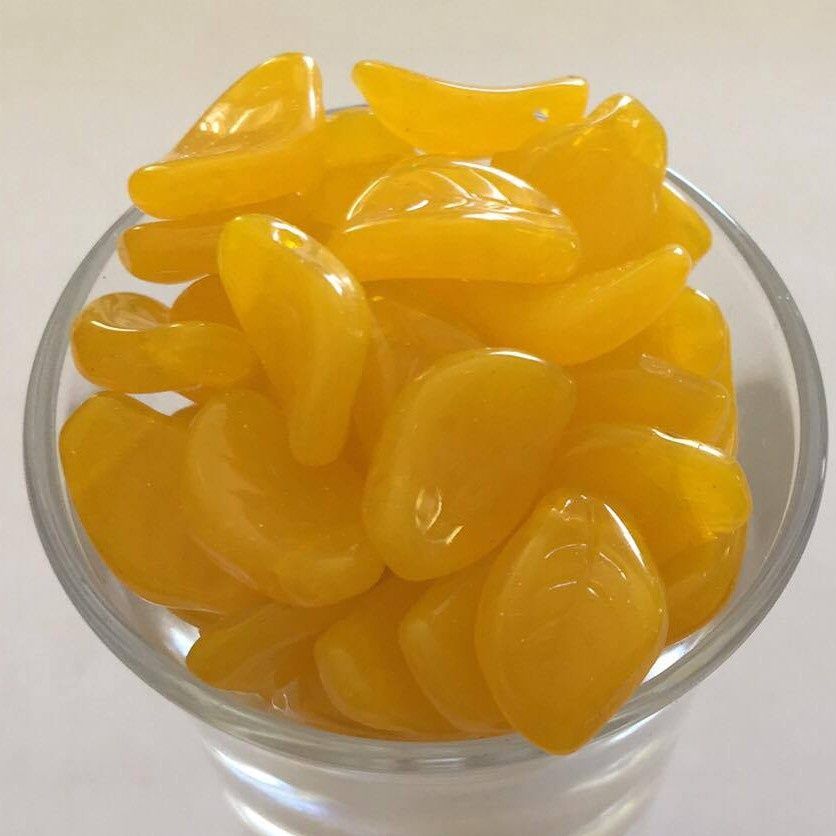 Leaf Twist - Yellow Opal 15mm