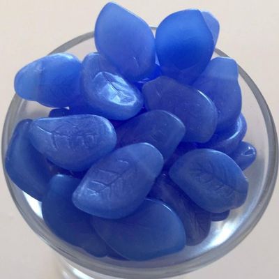Czech Leaf Twist - Opaque Blue 15mm