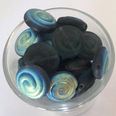 Czech Flat Spiral - Matt Montana AB 12mm