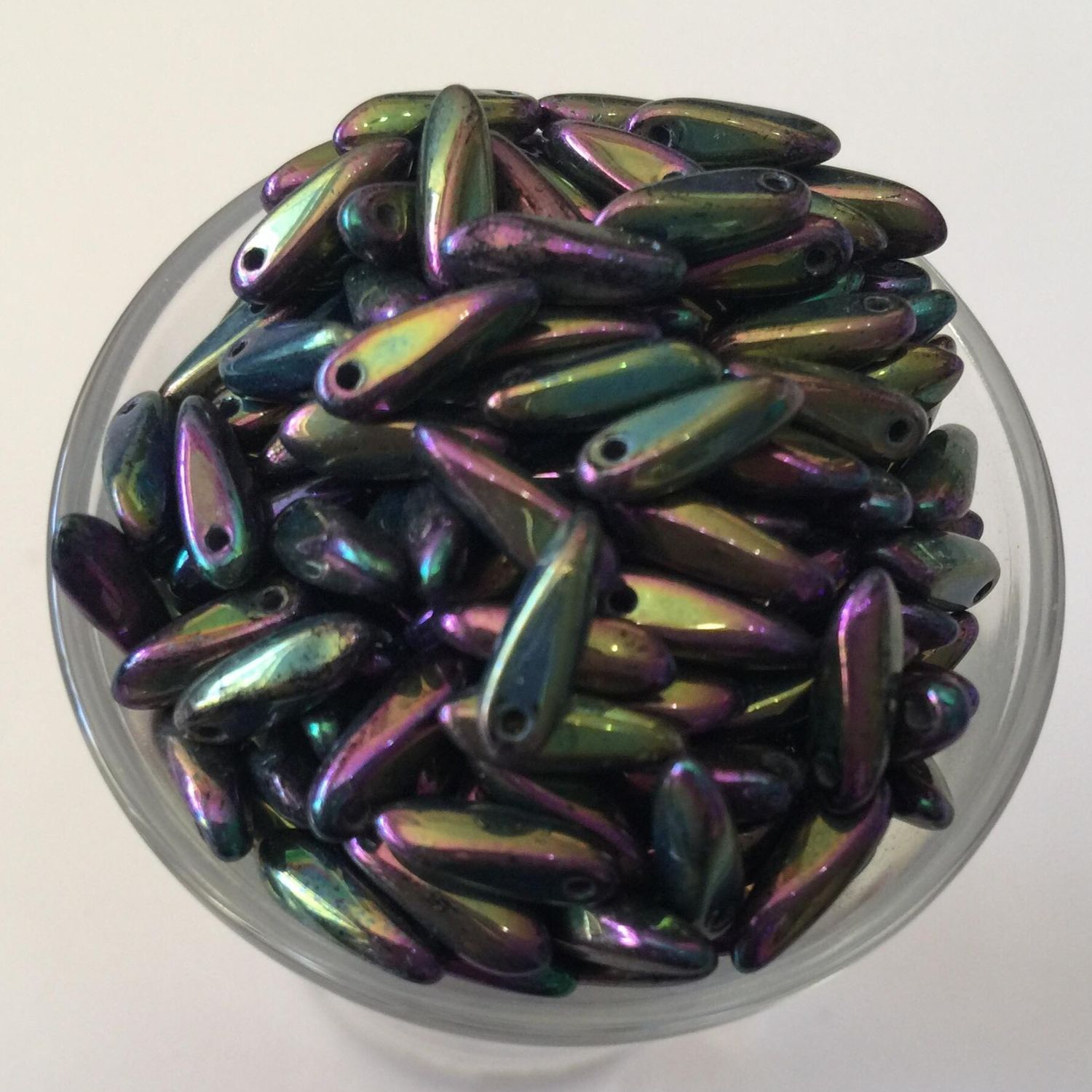 Speardrop -- Purple Iris 3x11mm