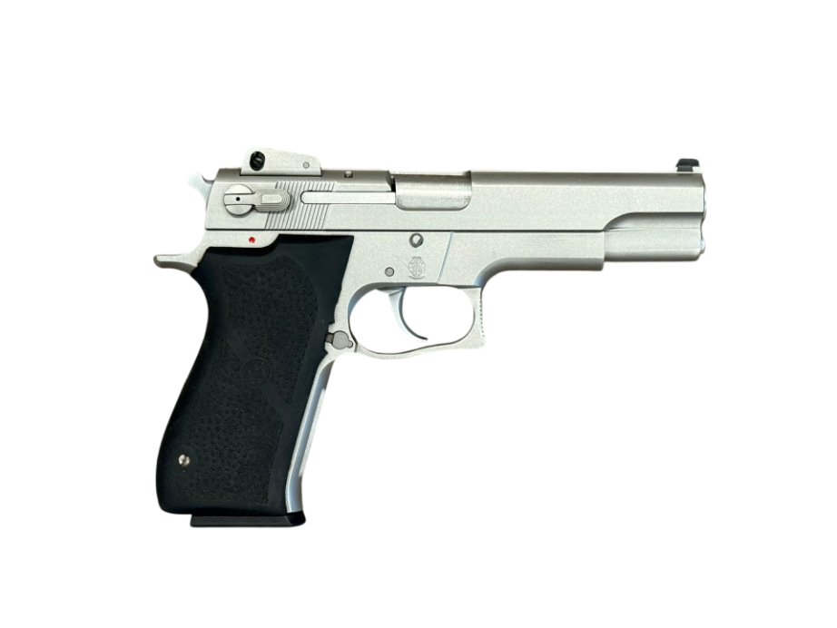 *USED* S&amp;W 4506 5&quot; 45ACP PISTOL, SLV/BLK, W/ 3 MAGS, SOFT CASE