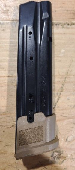 *USED* SIG SAUER P320 9MM 21RD MAGAZINE, FDE