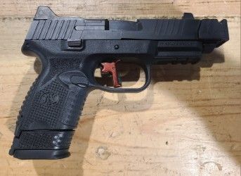 *USED* FN 509C 4.25" 9MM PISTOL, BLK W/ 7 MAGS, PMM COMP, APEX TRIGGER, ORIGINAL SOFT CASE