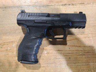 *CONS* WALTHER PPQ 4" 9MM PISTOL, BLK, W/ 2 MAGS, ORIGINAL CASE/ACCYS