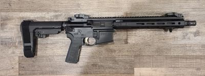 *USED* SPRINGFIELD SAINT VICTOR 11.5" 5.56 AR15 PISTOL, BLK, W/ 1 MAG, ORIGINAL SOFT CASE