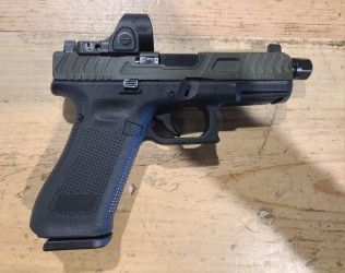 *CONS* GLOCK 19 GEN 5 4.5" 9MM PISTOL W/ TRIJICON SRO &amp; BA THREADED BARREL, BLK/ODG
