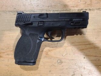 *USED* S&amp;W M&amp;P 2.0 4" 9MM PISTOL, BLK, W/ 3 MAGS, ORIGINAL CASE
