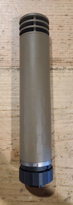 *USED* SILENCER CO OMEGA .30CAL SUPPRESSOR, FDE, W/ASR MOUNT &amp; 5/8X24 BRAKE, ANCHOR BRAKE, ORIGINAL BOX