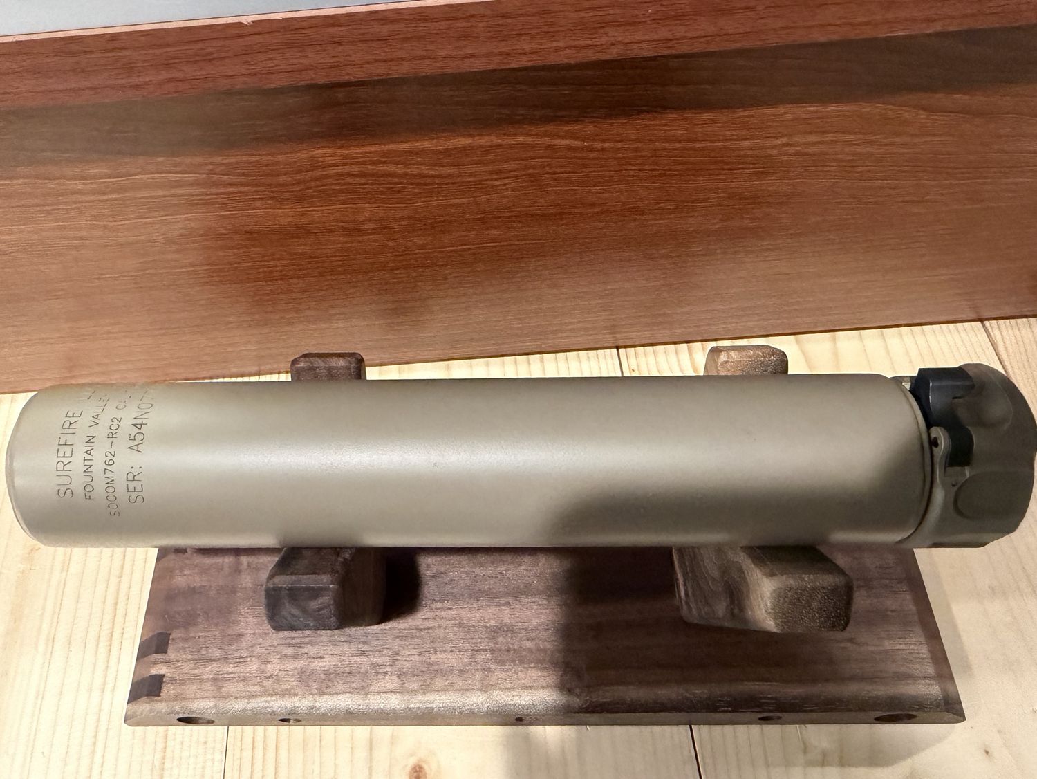 *USED* SUREFIRE SOCOM762-RC2 7.62MM SUPPRESSOR, FDE, COMES W/  ORIGINAL BOX/MOLLE POUCH