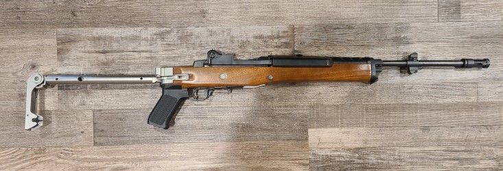 *CONS* RUGER MINI 14 18" .223 SEMI-AUTO RIFLE, WOOD/BLK/STAINLESS, COMES W/ 2 MAGS, NO BOX