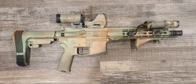 *USED* AERO M4E1 10.5" .300BLK PISTOL, CAMO, COMES W/ OPTIC, MAGNIFIER, LIGHT, CRITERION BARREL, NO CASE