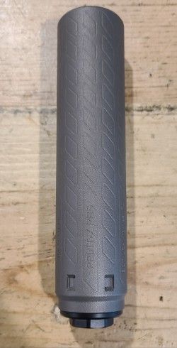 *USED* B&amp;T PRINT-X RBS 9MM HUB COMPATIBLE SUPPRESSOR, GRY,  COMES W/ TRI LUG MOUNT, NO BOX