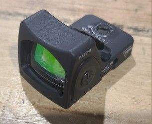 *USED* Trijicon RMR RM06 Type 2 Adjustable 3.25 MOA Red Dot, BLK, COMES W/  ORIGINAL CASE