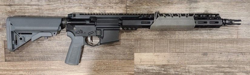 *CONS* SOLGW M4 14.5" P/W 5.56MM SEMI-AUTO RIFLE, BLK/GRY, COMES W/  NOX 9 F.H. NO MAG, NO BOX