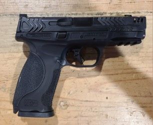 *USED* S&amp;W M&amp;P 2.0 CARRY COMP METAL 9MM PISTOL, BLK, COMES W/ 1 MAG, ORIGINAL BOX/ACCYS