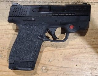 *USED* S&amp;W M&amp;P 9 SHIELD, BLK, COMES W/ CT LASER, 3 MAGS, ORIGINAL BOX