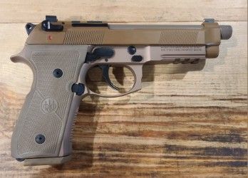 *USED* BERETTA M9A4 PISTOL, FDE, COMES W/ 3 MAGS, ORIGINAL CASE/ACCYS