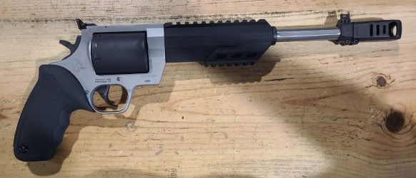 *USED* TAURUS RAGING HUNTER .460 REVOLVER, BLK/STNLS, COMES AS IS NO BOX