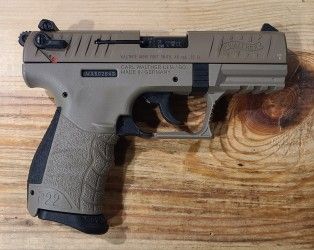*USED* WALTHER P22 .22LR PISTOL, FDE, COMES W/ 2 MAGS, ORIGINAL CASE