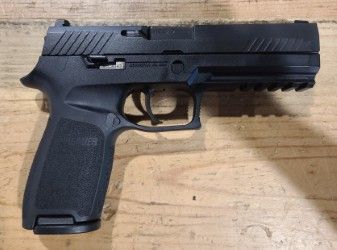 *USED* SIG SAUER P320 F 9MM PISTOL, BLK, COMES W/ 2 MAGS, ORIGINAL CASE