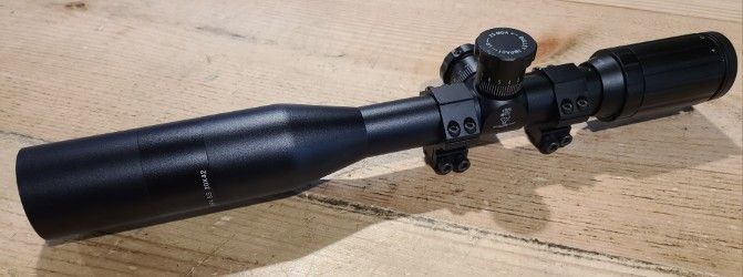 *USED* SWFA SS 20X42 SCOPE, BLK, COMES W/ MOUNT, NO BOX